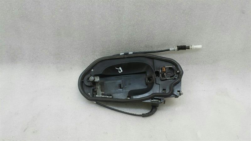 BMW 6 (E63 / E64) BMW 6 Series E63 E64 door handle holder Re 7191618 FRH door interior handle carrier