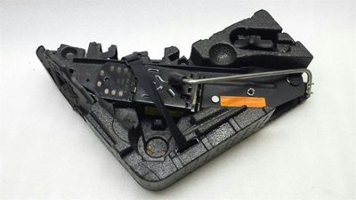 VOLKSWAGEN TOUAREG 7L SAVER KIT 7L0011031B крик JACK TOOL
