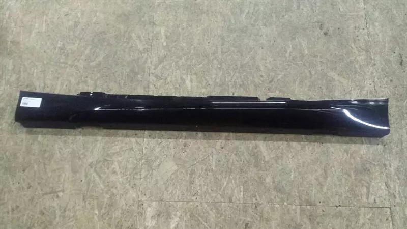 BMW 1 (F70) BMW 1 Series E87 M-SPORT 07-12 side sills left 51777906815 side skirt left