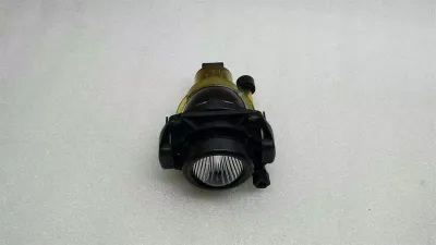 BMW X3 E83 prawa lampa przeciwmgielna przednia 6990165 światła przeciwmgielne prawe
