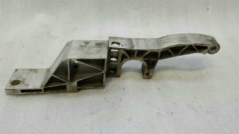 Porsche Panamera Porsche Panamera right engine mount 97034111407 engine mount right