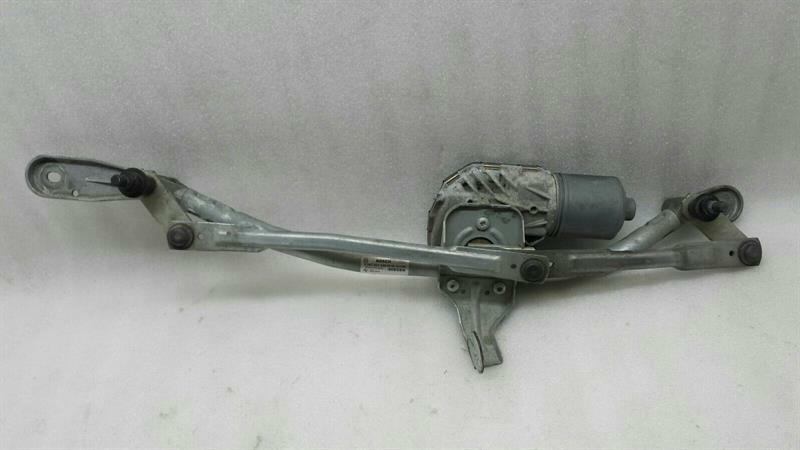BMW 7 (F01 / F02 / F03 / F04) BMW 7 Series F01 Front Wiper Motor 4441879 Wiper Motor Front
