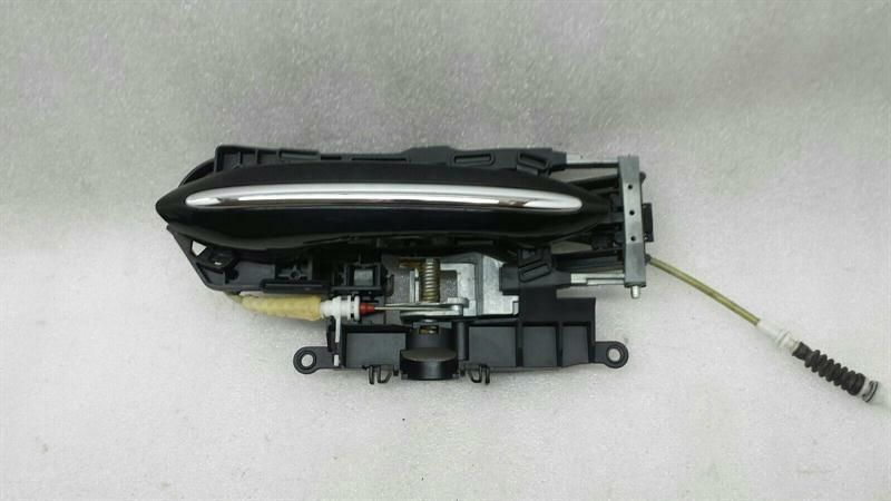 BMW 5 Series F07 GT Door Handle With Carrier Front Right 7231934 Front Right Door Handle