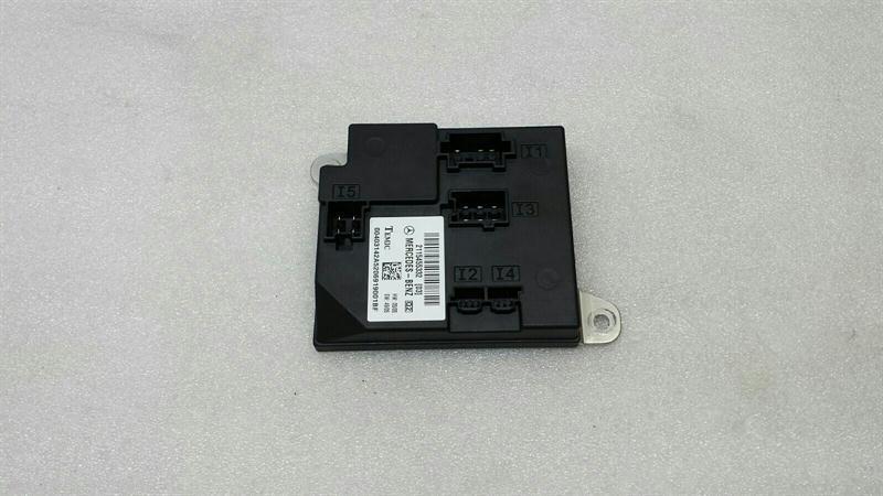 Mercedes-Benz CLS (C219) Mercedes CLS W219 Electronic Module A2115455332 Control Unit SAM Body type: Saloon
Fuel: Petrol