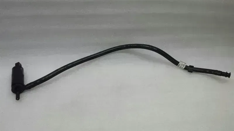 Audi Q7 (4L) Audi Q7 4L washer fluid pump 3B0955681 washer water pump Body type: SUV
Fuel: Diesel