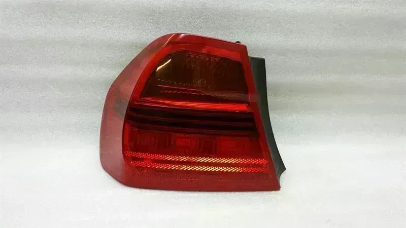BMW 3 (G20 / G21) BMW 3 Series E90 Left Rear Light E90 Rear Left Tail Light NOT OEM TAIWAN Body type: Unknown
Fuel: Unknown