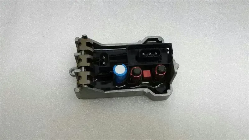 BMW 7 (E65 / E66 / E67 / E68) Heater Matrix BMW 7 Series E65 Heater Resistor 64116918873 Co...