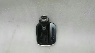 Audi A3 8P RHD Gałka zmiany biegów 8P2713463 Prawa kierownica S Tronic