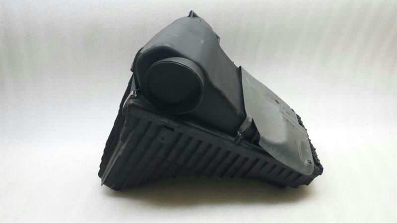 Volkswagen Touareg Airbox