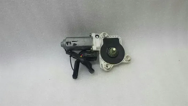 Mercedes-Benz CLA (C174 / C178) Mercedes S-Class W220 Door Window Motor A2118202442 Window Regulator Motor Body type: Unknown
Fuel: Unknown