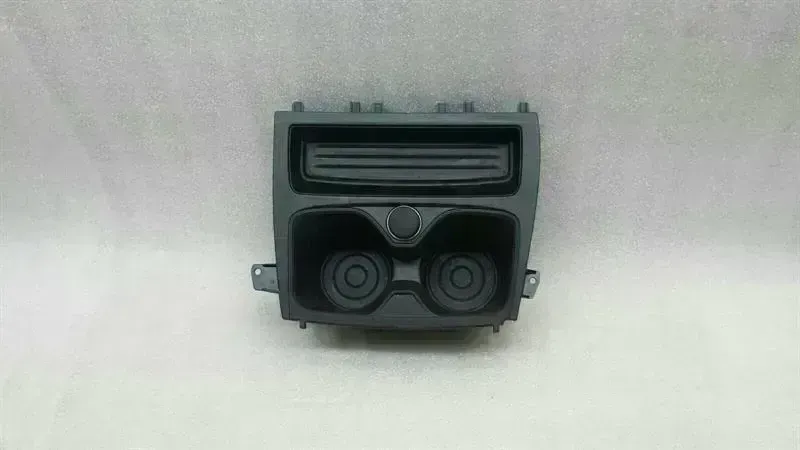BMW 1 (E81 / E82 / E87 / E88) BMW 1 Series F21 F20 Cup Holder 51169207321 Cup Holder Body type: Hatchback
Fuel: Diesel