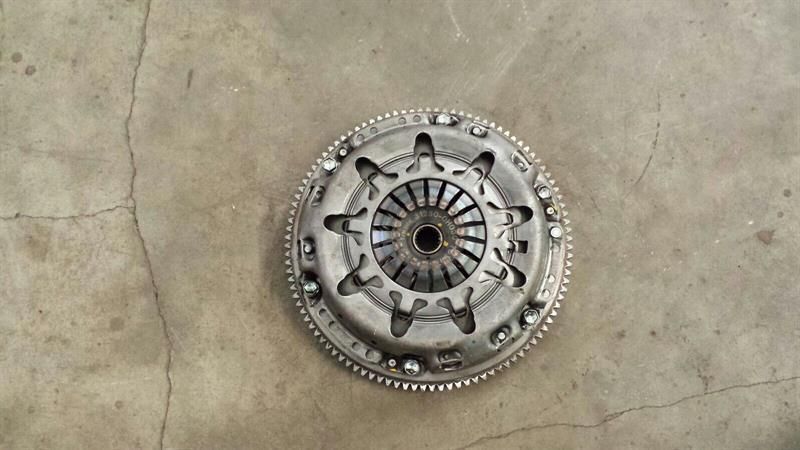 Toyota Aygo 1.0 Flywheel + Clutch Basket 13451-0Q011 Peugeot 107 Flywheel SET