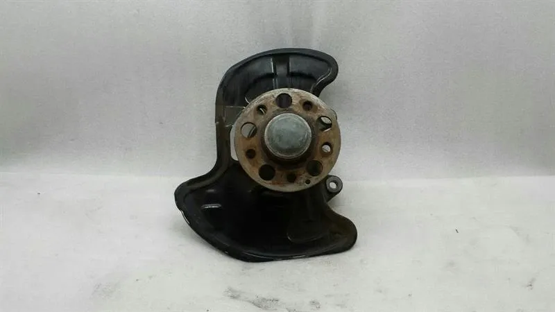 Mercedes E Class Unknown Left Front Hub A2043320101 Wheel Bearing Housing Front Left