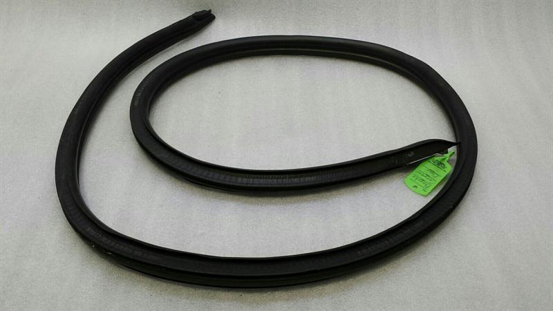 Porsche 911 (992) Porsche 911 996 Carrera Left Door Seal 99653707500 Door Seals Left