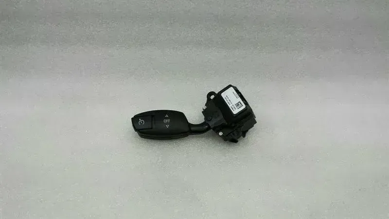 BMW 6 (E63 / E64) BMW 6 Series E63 E64 E60 Cruise Control Switch 6951352 Cruise Control Switch
