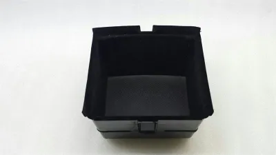 Подставка под подлокотник центральный для Volkswagen Touareg 7L 7L6863284B Shell