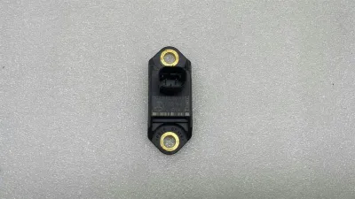 Mercedes SL W230 crash sensor A0025427018 crash sensor acceleration sensor
