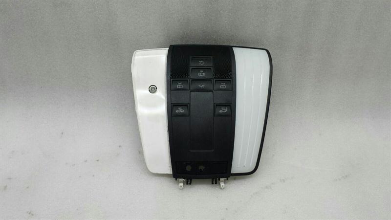 Mercedes-Benz C (W204) Dome Light Mercedes E Class W212 Dome Light A2129067902 In...