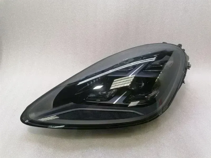 Porsche Cayenne Porsche Cayenne 9Y MK3 E3 Left Head Light 9Y0941035L FAULTY Headlight Left Body type: Unknown
Fuel: Unknown