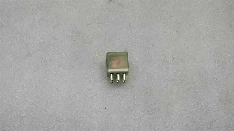 Mercedes-Benz 200 - 500 / E (W124) Mercedes G-Car W463 Relay 0015427819 Relay