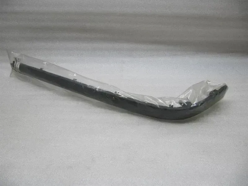BMW 5 / i5 (G60 / G61) BMW 5 Series E39 RRH Bumper Moulding 51127005934 Hi Re Bumper Bar