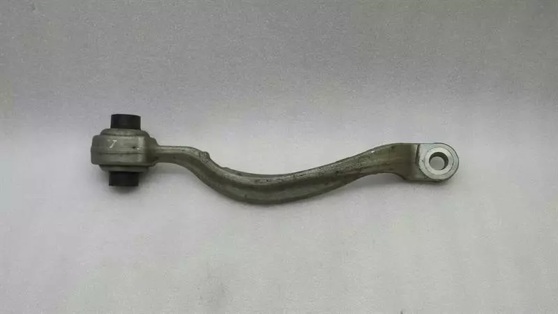 Mercedes-Benz C (W204) Left Front Wishbone Mercedes E Class W212 Left Front Wishbone A2123...