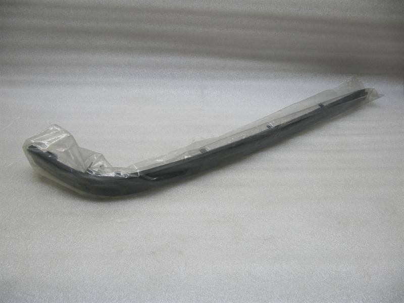 BMW 5 / i5 (G60 / G61) BMW 5 Series E39 RLH Body Moulding 51127005933 Bar Rear Left PDC FACELIFT