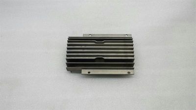 06-10 Range Rover Vogue L322 Wzmacniacz XQK500070 Wzmacniacz audio Subwoofer HSE