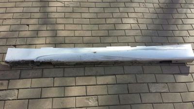 BMW 1-serie E87 M sport sidolister vänster 51777906815 sidokjol vänster
