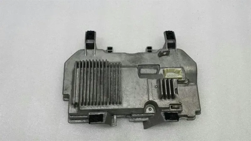 BMW 7 (E65 / E66 / E67 / E68) 2006 BMW 7 Series E65 E66 Amplifier 65826986305 Amp Body type: Saloon
Fuel: Diesel