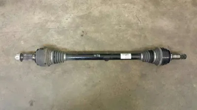 Audi Q7 4L 3.0 Bakre Li eller Re Drivaxel 7L8501201B Bakre Drivaxel