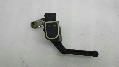 BMW 7. sērijas E66 Facelift ksenona līmeņa sensors 6763736. līmeņa sensors