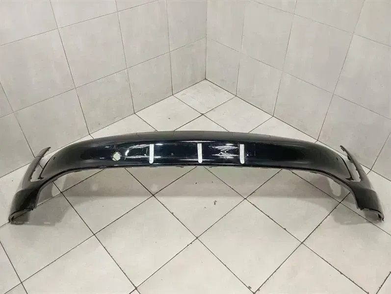 Porsche Taycan Porsche Taycan 9J Front Bumper 9J1807221D Front Bumper Body type: Unknown
Fuel: Unknown