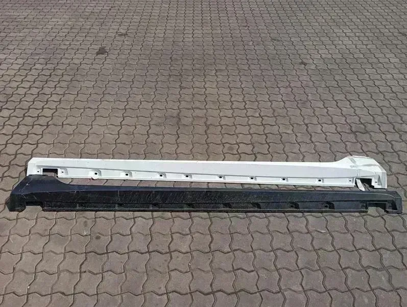 Bentley Flying Spur BENTLEY FLYING TRACK 3SD 2024- SIDE SKIRT 3SE853853 SPEED SET side skirts Body type: Unknown
Fuel: Unknown