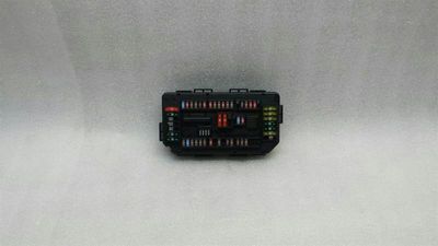 BMW 1 серия F21 F20 кутия с предпазители 61149224879 кутия с предпазители