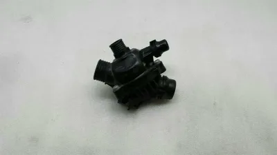 BMW 5er E60 Thermostatgehäuse 7549476 Thermostatgehäuse 535i N54