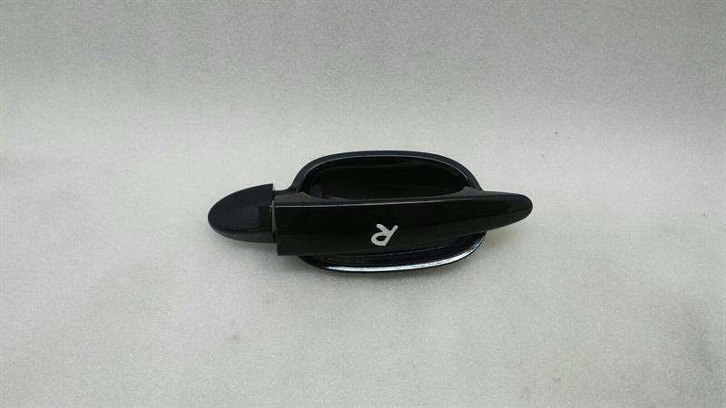 BMW 6 (E63 / E64) BMW 6 Series E63 Right Door Handle 6961444 Door Handle Right