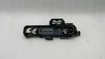 Mercedes E Class W212 Дръжка на вратата A2127601334 Носач на дръжката на вратата задна дясна