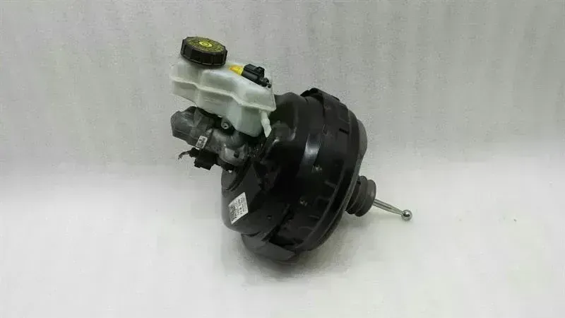 Audi A1 (8X) Audi A1 8x 6r2614105h rhd Brake Servo Master Cylinder 1.4 TFSI Body type: Hatchback
Fuel: Petrol