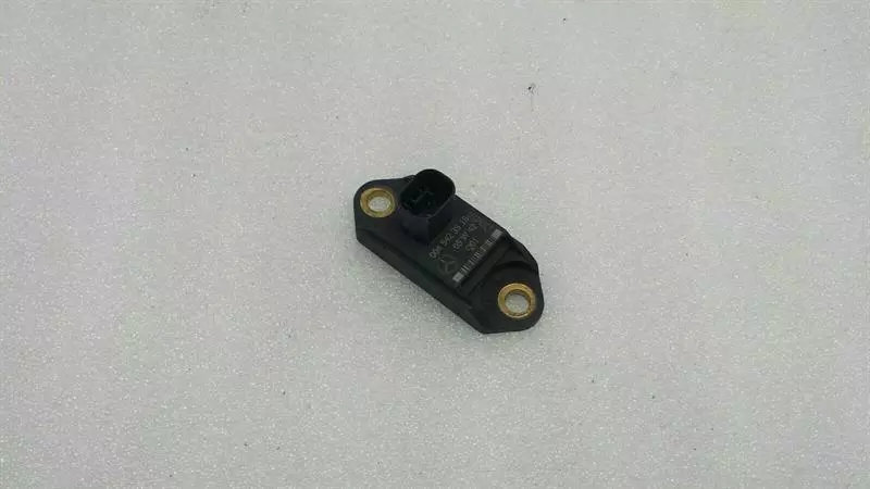Mercedes-Benz CLS (C219) Mercedes CLS W219 Crash Sensor A0045423518 Impact Sensor SRS Body type: Saloon
Fuel: Petrol