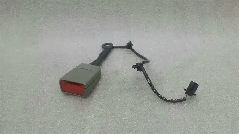 Audi A8 (D3) Audi A8 8e Left Belt Buckle 4E0857755 Belt Lock Left