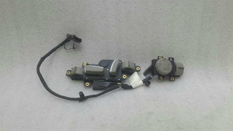 Audi A8 (D3) Audi A8 8e Left Seat Switch 4E9959765C Seat Switch Front Left