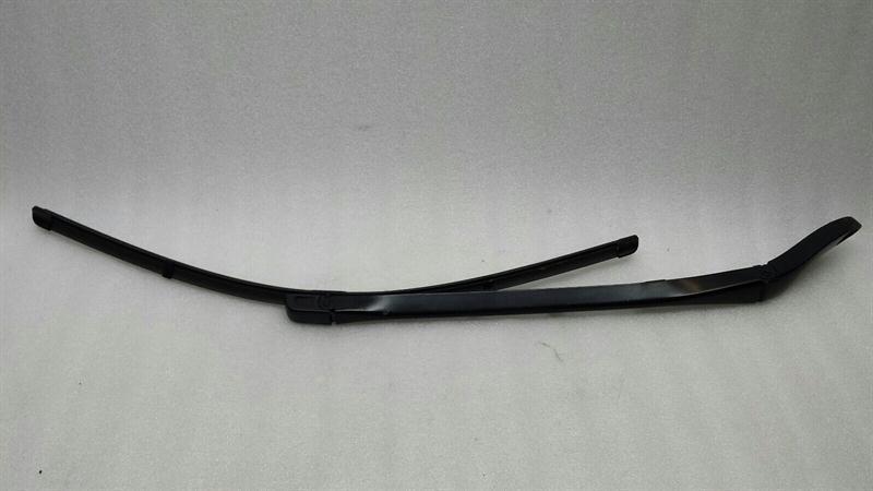Audi A8 (D5) 2017-... AUDI A8 8E RHD Wiper Arm 4E2955408B