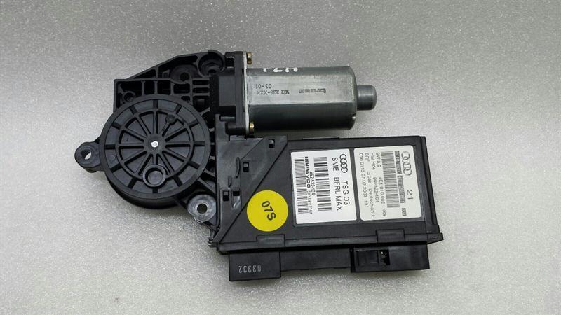 Audi A8 (D3) Audi A8 8E RHD door window engine 4E2959801 right hand drive
