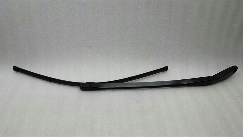 Audi A8 (D5) 2017-... Audi A8 8E RHD Wiper Arm 4E2955407B Right Hand Drive
