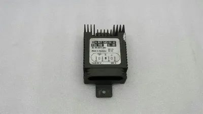 2001 Mercedes S-Class A0275456432 ECU Auxiliary Fan Cooling Control Unit