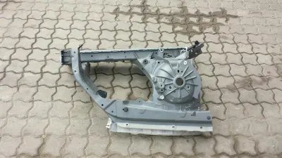 BMW 5-serie E60 M5 E61 vänster främre chassiben 7075123 vänster främre styrhus