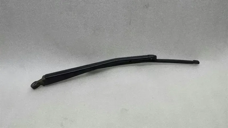 BMW 1 (E81 / E82 / E87 / E88) BMW 1 Series E87 Rear Wiper Arm 7061854 Windscreen Wiper Rear Body type: Hatchback
Fuel: Diesel