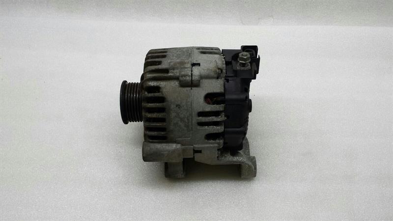 BMW 1 (E81 / E82 / E87 / E88) 2005 BMW 1 Series E87 E90 E91 E93 Alternator 7799180 LICHTMASCHINE Body type: Hatchback
Fuel: Diesel