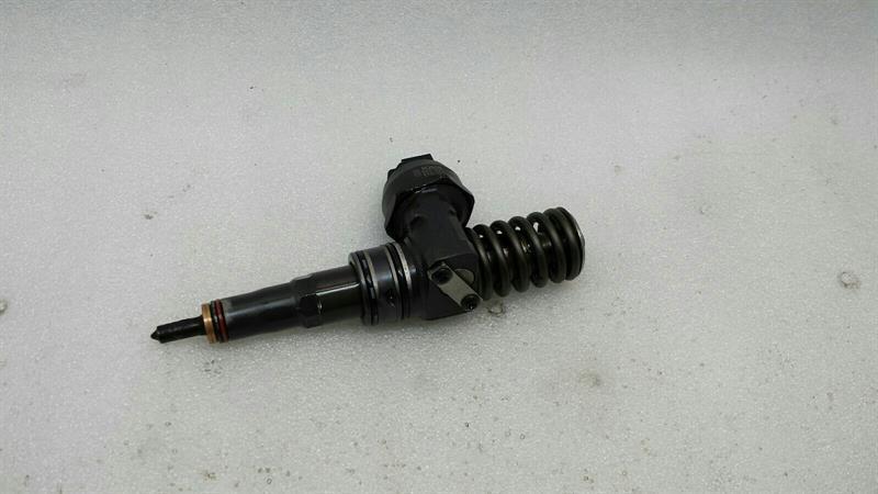 VW TOUAREG 7L injection nozzle 07Z130073T fuel injector 5.0TDI V10 BLE Brand/Model: VW TOUAREG
Year: 2005
Gearbox: Aut...